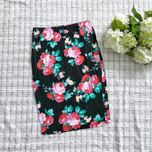 DNA couture Dresses & Skirts - Black Floral Skirt
